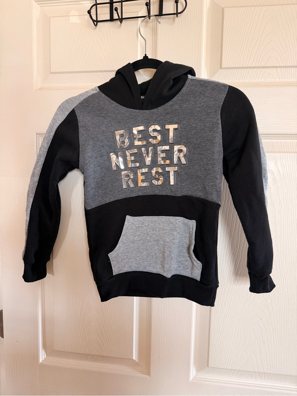 Boys Urban Edge Hoodie – Size 7